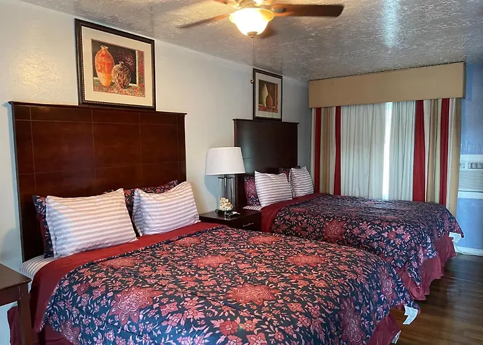 Delux Inn